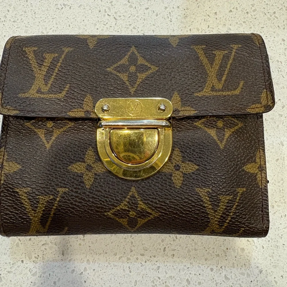 Louis Vuitton Brown Monogram Clutch with Gold Accent - Picture 1 of 3